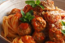 Linguini with meatballs